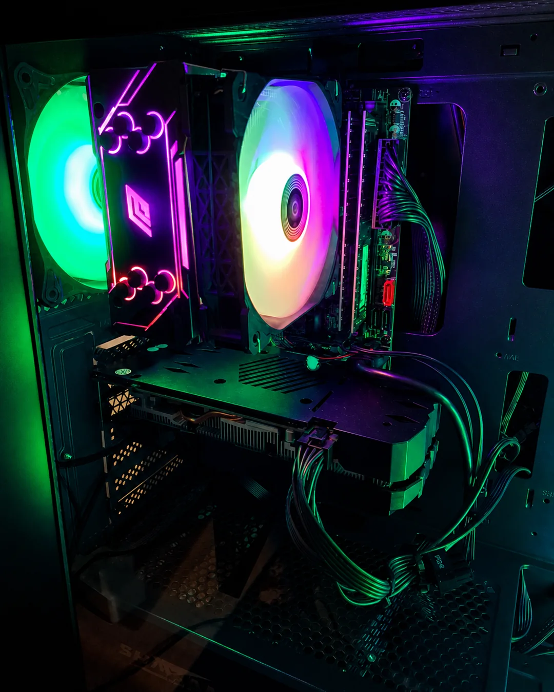 Interno del PC gaming A4Z fotografato dalla cliente Barbara